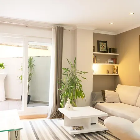 Living4malaga Atarazanas Executive 公寓 *