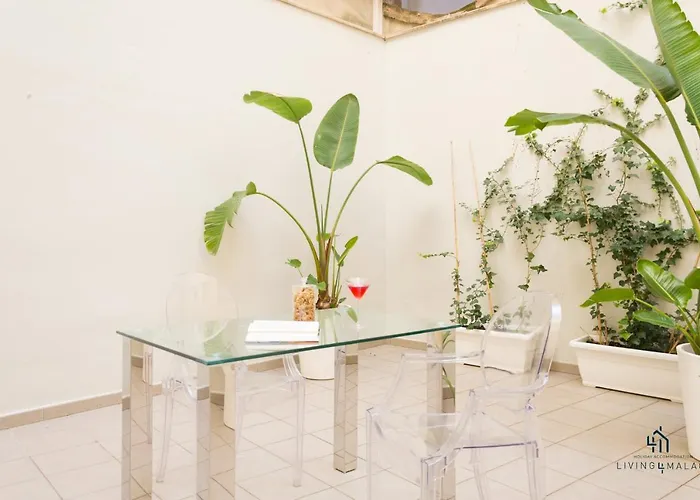 Apartment Living4malaga Atarazanas Executive